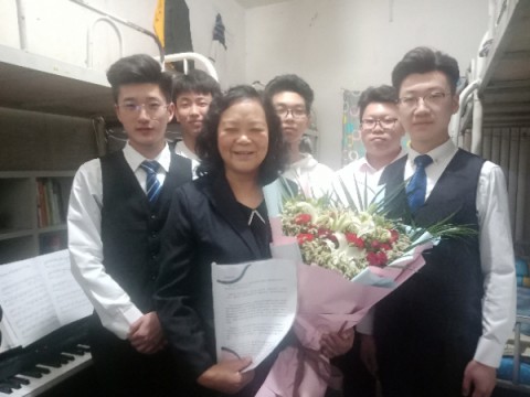 送别了，开云kaiyun网页版书生少年