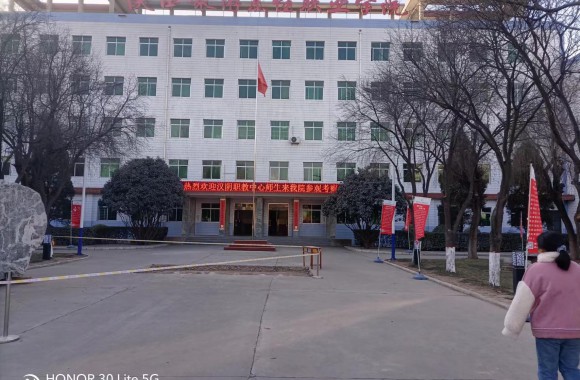 3.8国际劳动妇女节丨开云kaiyun网页版院长王新丽为全体女教职员工送上节日祝福