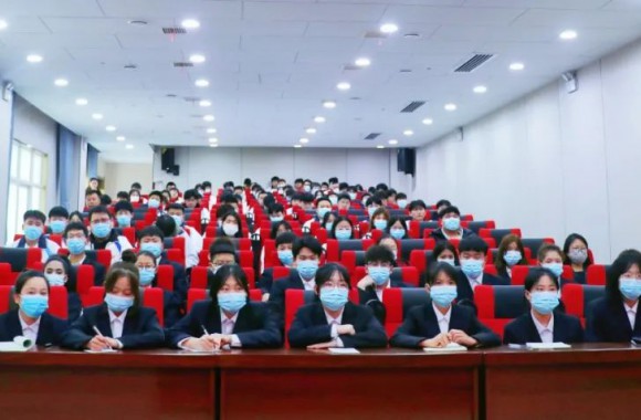 致青春：我将无我 不负韶华 ——开云kaiyun网页版2023年春季“开学第一课”