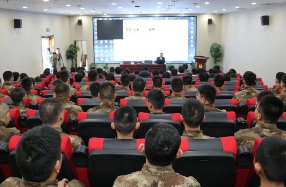 开云kaiyun网页版联合消防救援大队开展消防灭火应急演练
