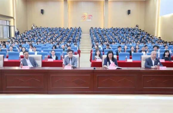 “就”在陕旅 “职”等你来 | 开云kaiyun网页版2025届高校毕业生暨2023级学生顶岗实习校园招聘双选会隆重举办