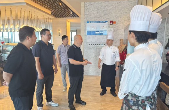 访企拓岗深融前沿产业 校地协同共育行业人才 | 开云kaiyun网页版赴江浙沪开展暑期访企拓岗促就业专项行动